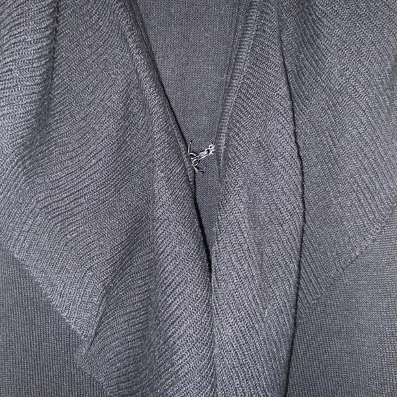 Sweater vest - Picture 4 of 5